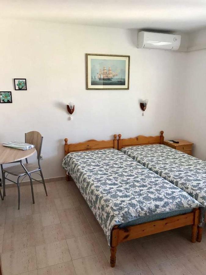 Студиа Мансарда Ненови Ahyolu Dış mekan fotoğraf